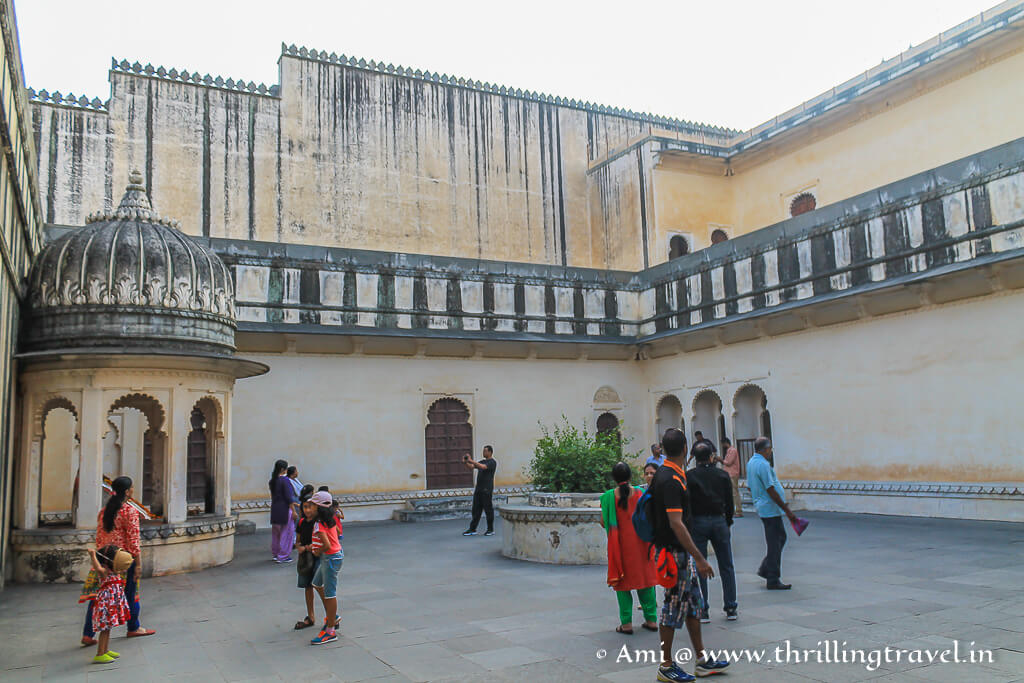 The courtyard of Badal Mahal Kumbhalgarh