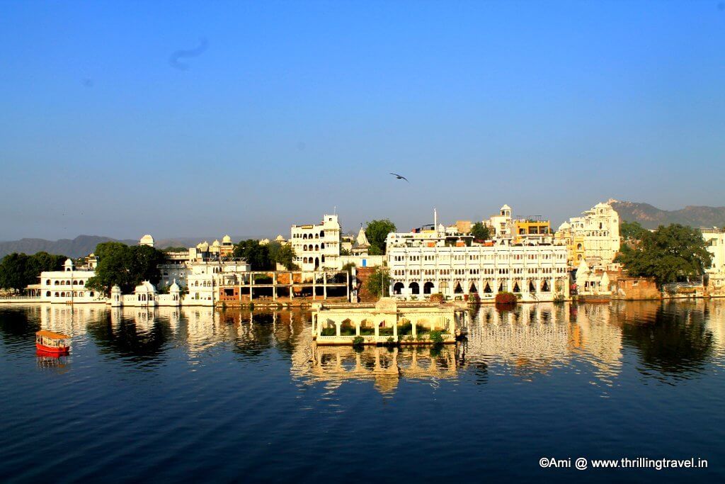Lake Pichola in the morning.