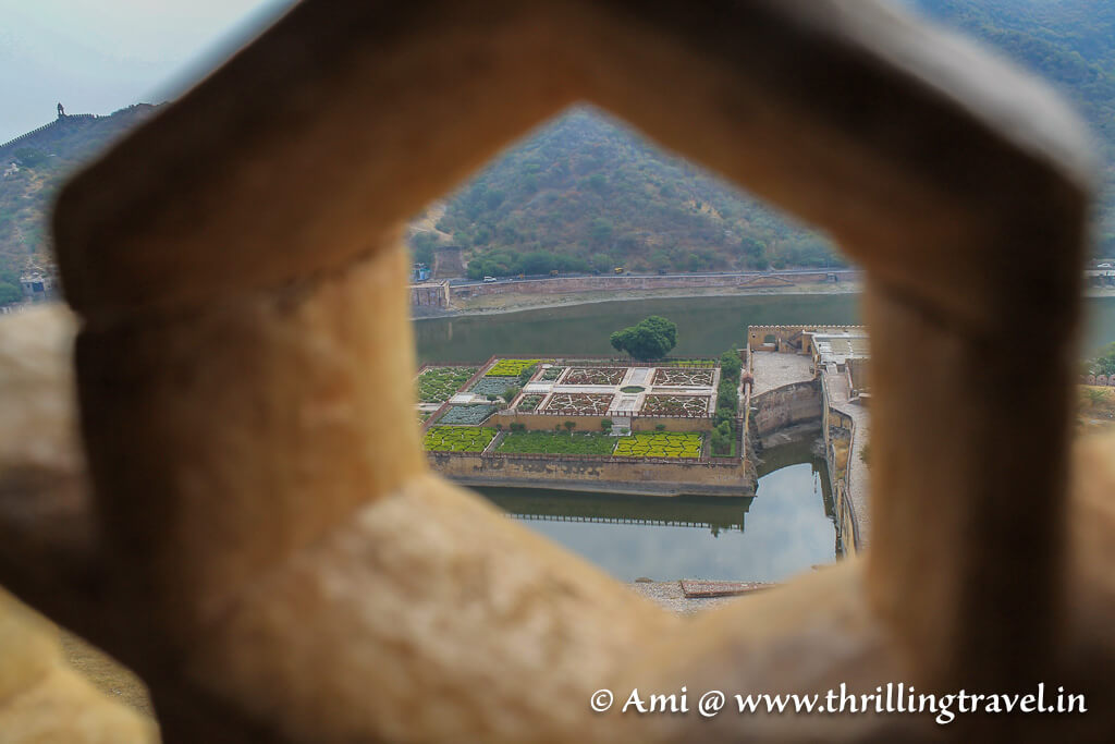 A glimpse of the Kesar Kyaari from the Royal Washrooms