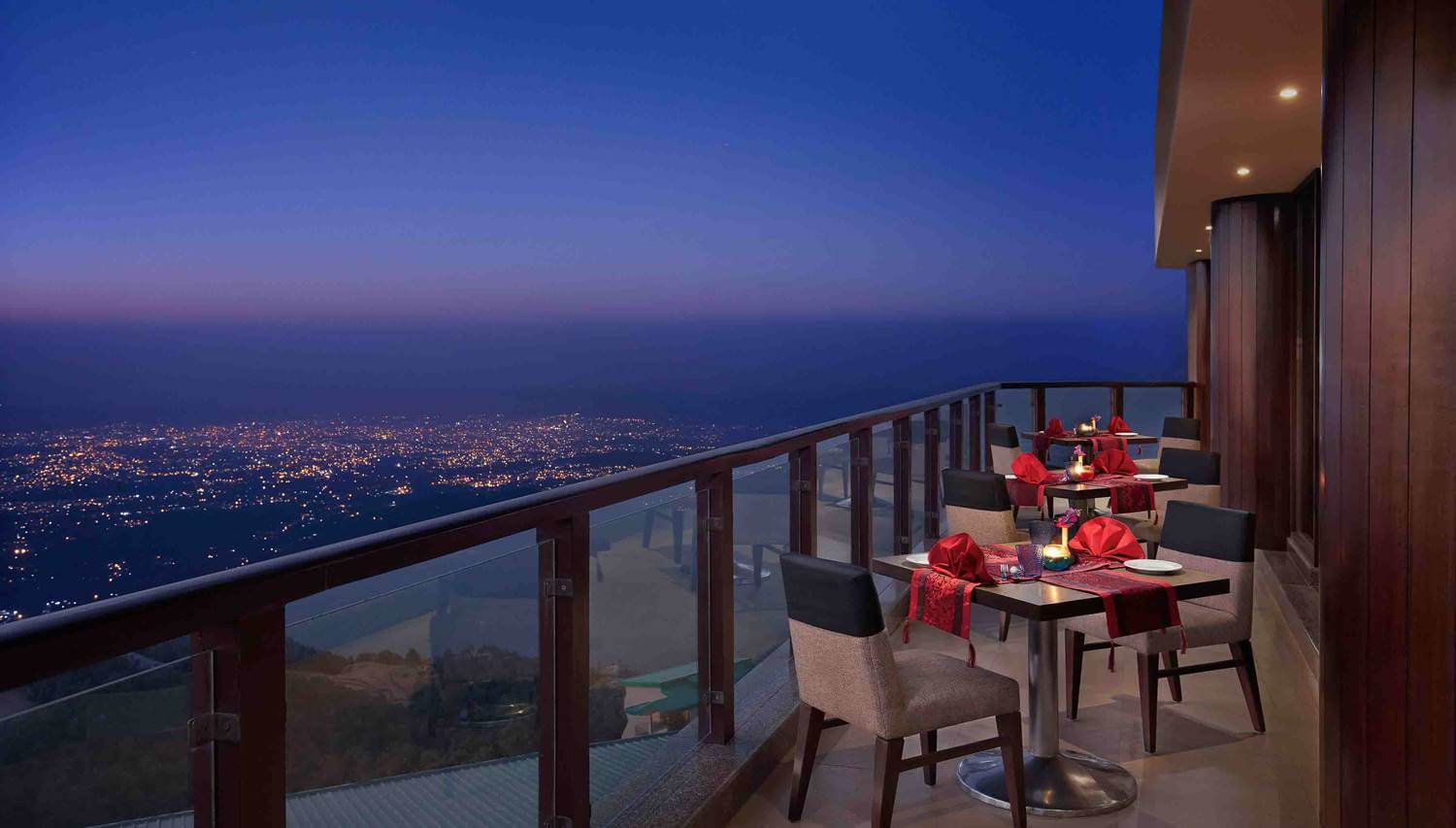 Sterling Holidays - Mussoorie with the Diner that treats you to the Winter Line