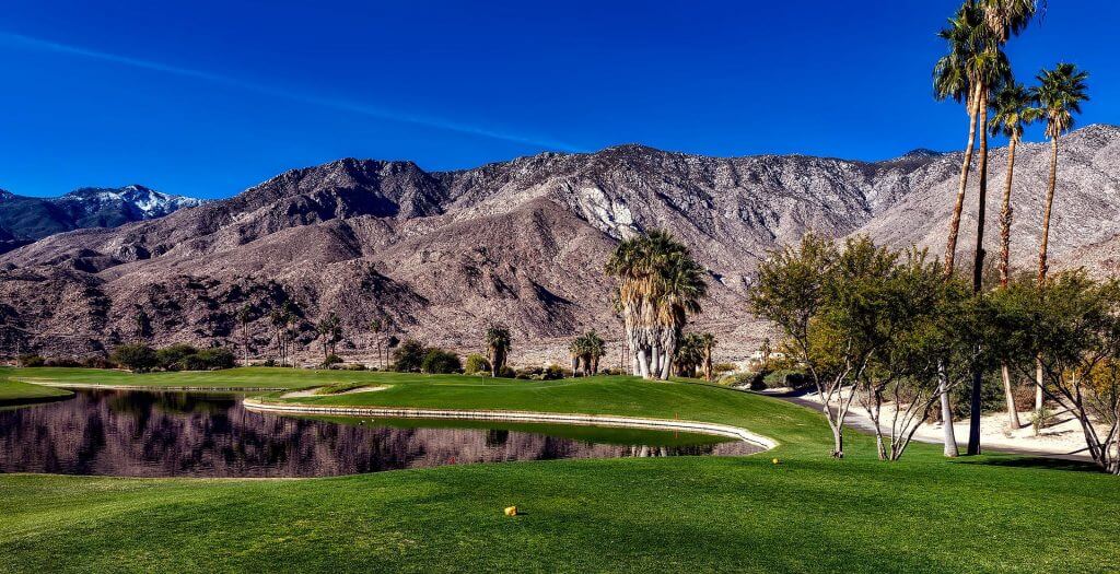 Consider spending a day in one of the many golf courses of Palm Springs