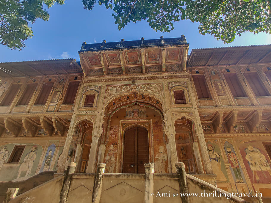 One of the many havelis in Nawalgarh that were built by the rich Rajasthani business families