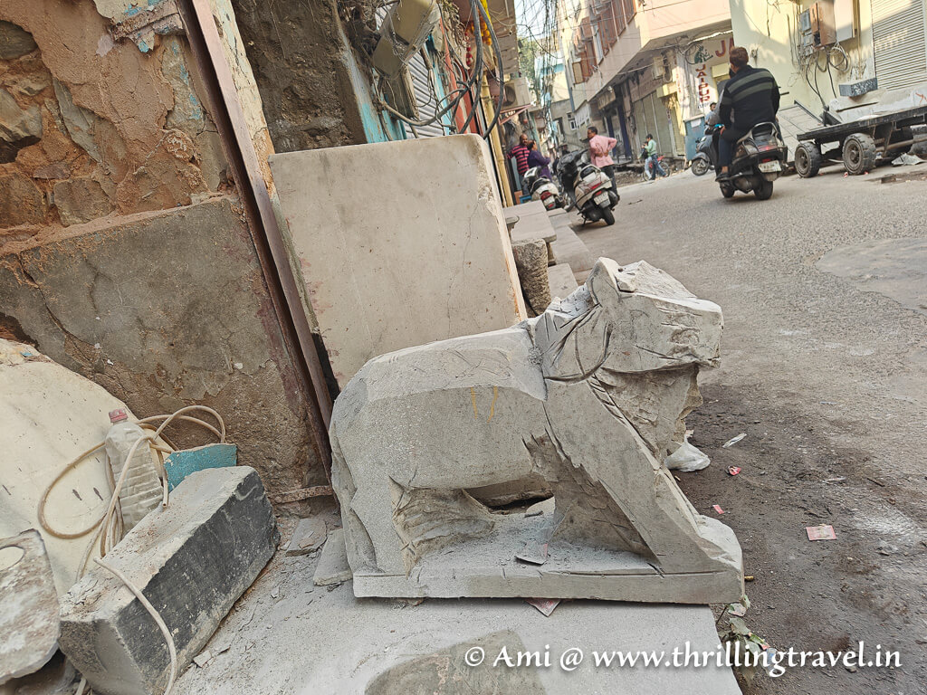 A guessing game in the Khajane walon ka raasta - what animal is this going to be ?