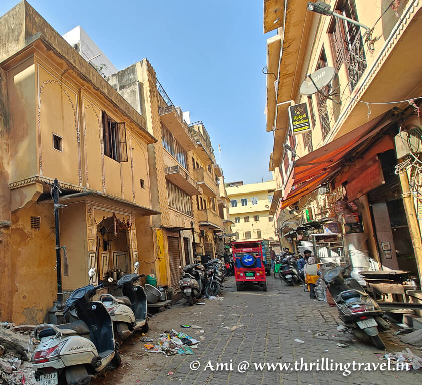Nataniyon ka raasta - one of the streets that you can include on your Jaipur city walk