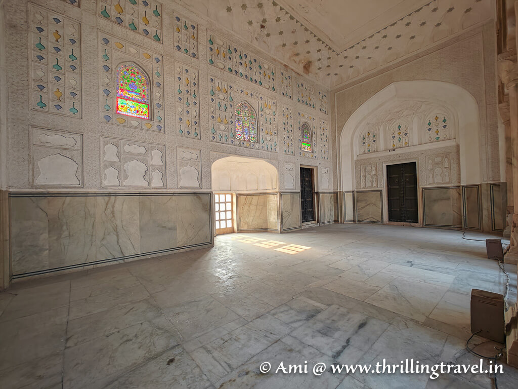 A glimpse of what the Jas Mandir might look like based on the corridor next to the Jai Mandir