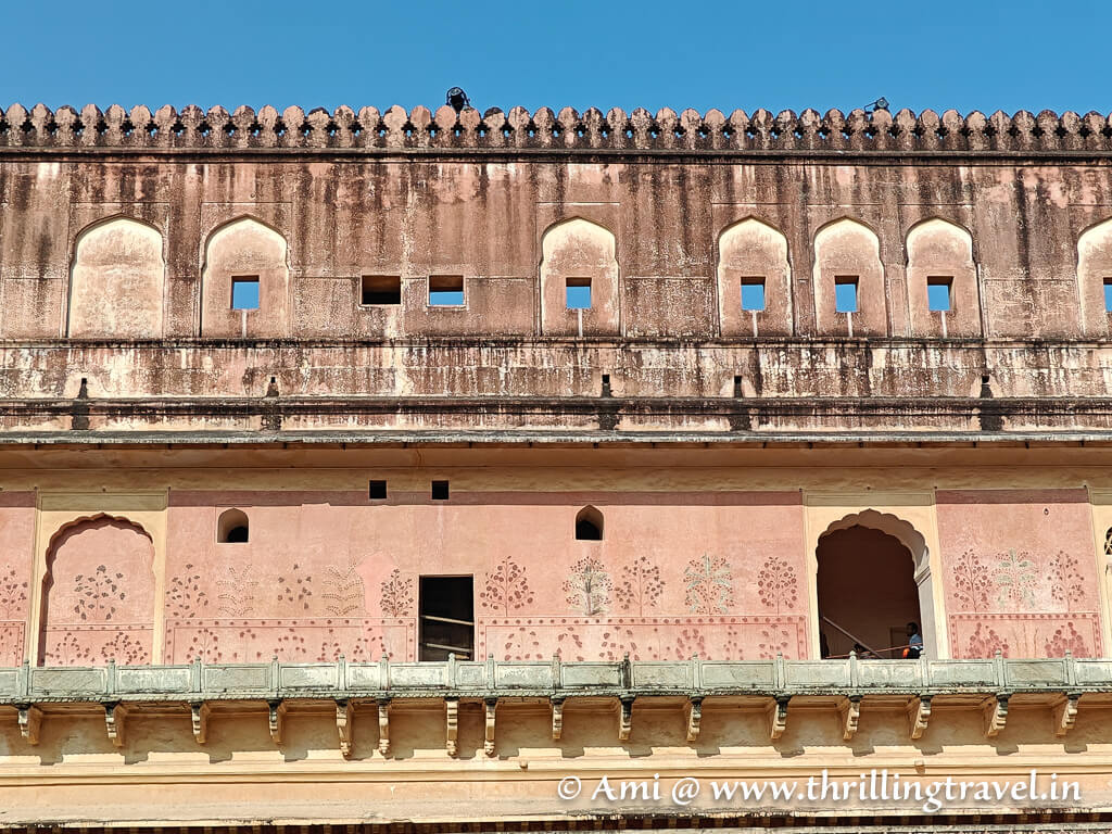 Faded frescoes of the Zenana Deorhi of Amer Palace 