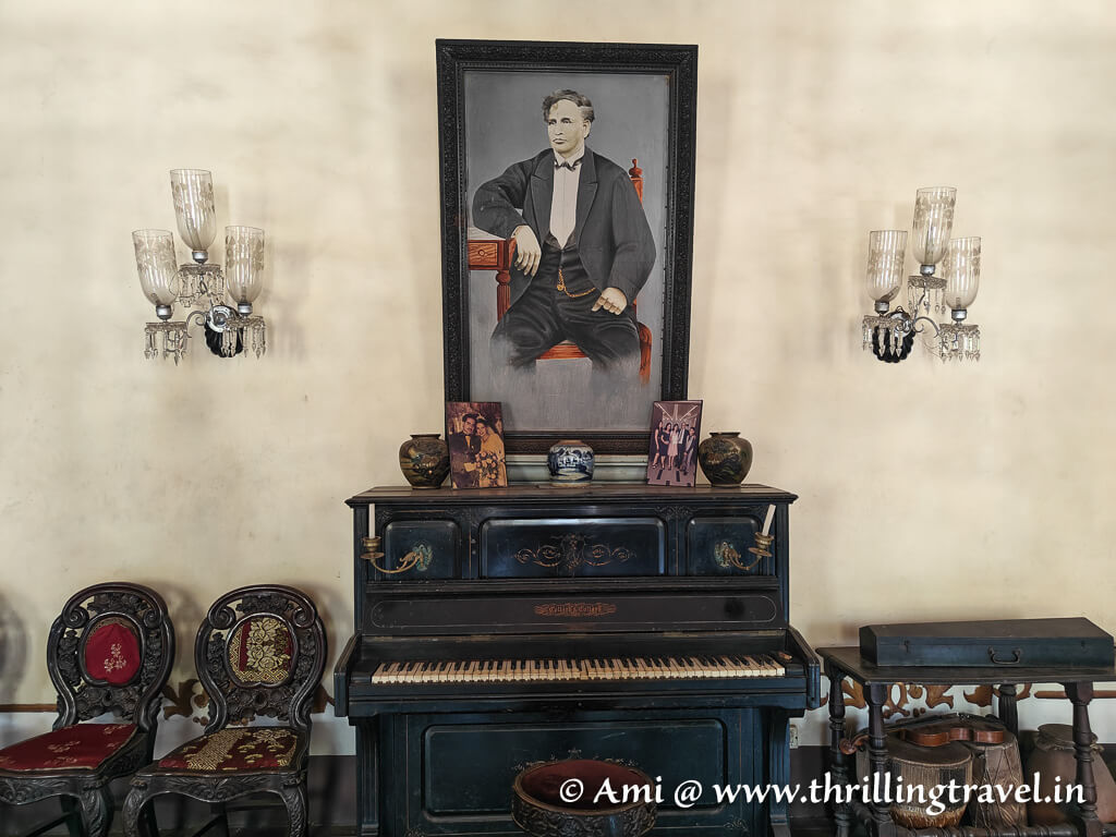 The old piano and picture of the first owner of Fernandes house, Chandor